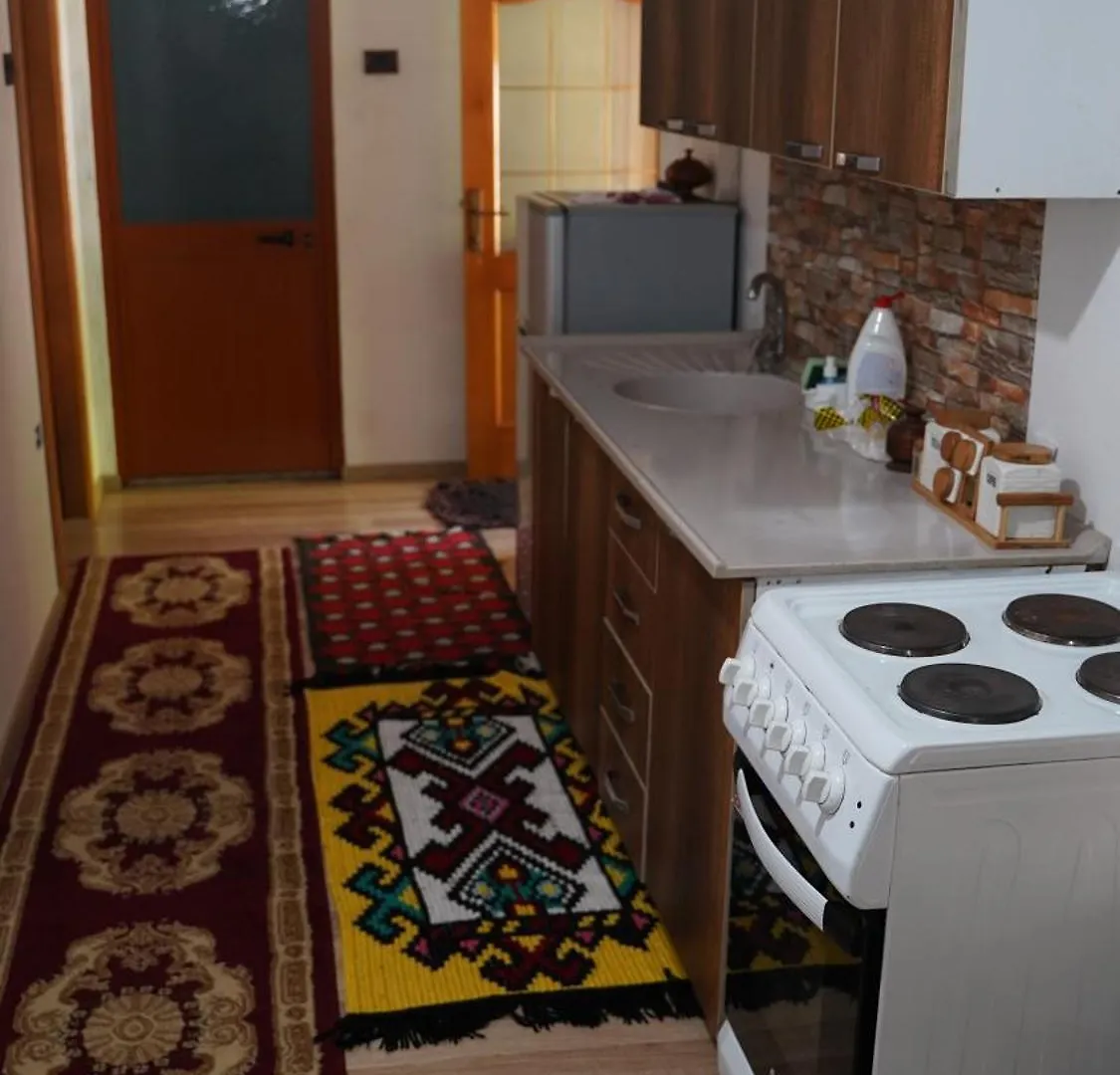Motina River Guesthouse Τροπόγια